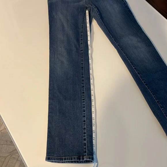 Lauren by Ralph Lauren Classic Fit Straight Leg Jeans, Size 4 - Picture 4 of 6